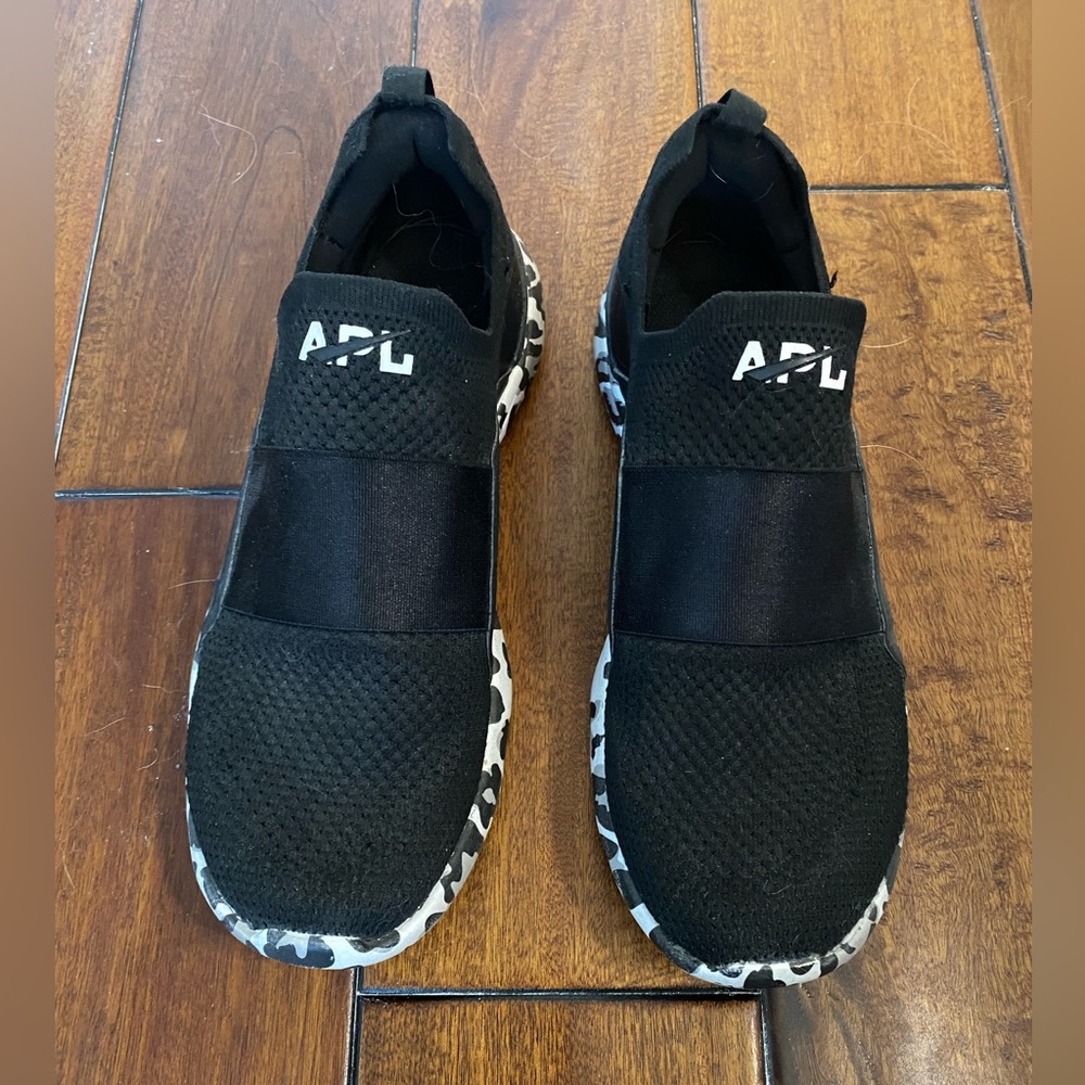 COPY - APL (Athletic Propulsion Labs) Women’s TechLoom Bliss Black/White/Leopar…